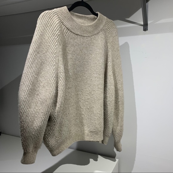 H&M beige knit sweater - Picture 2 of 2